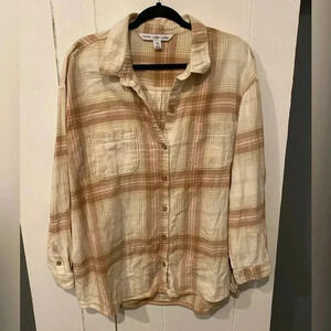 Plaid Button-Up Shirt in Cream and Brown